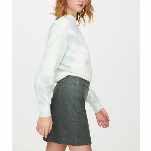 Aritzia Green Tie-Dye Sweatshirt - Picture 2 of 9